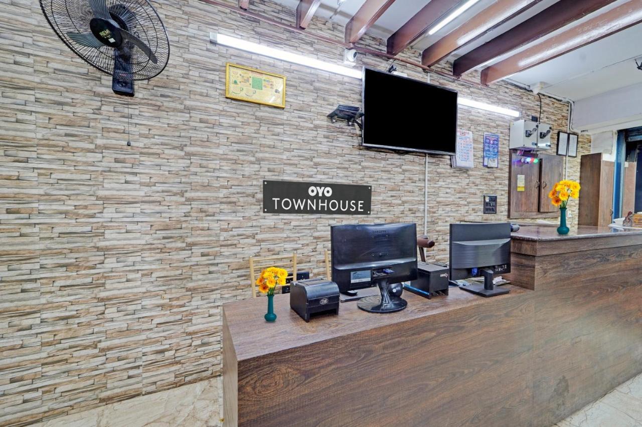 Townhouse 1096 Hotel Redfox Nungambakkam Chennai Eksteriør billede