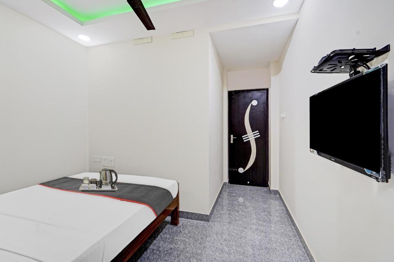 Townhouse 1096 Hotel Redfox Nungambakkam Chennai Eksteriør billede