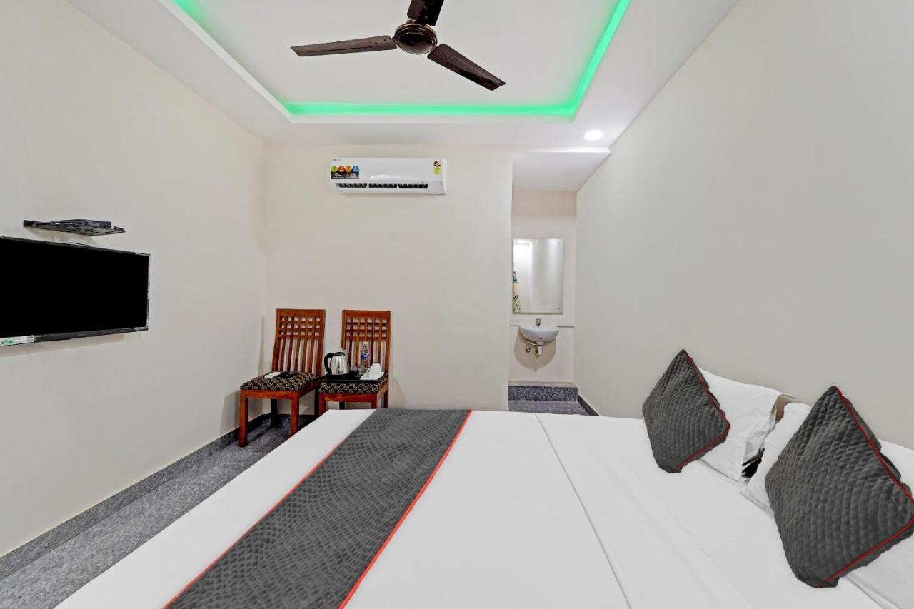 Townhouse 1096 Hotel Redfox Nungambakkam Chennai Eksteriør billede