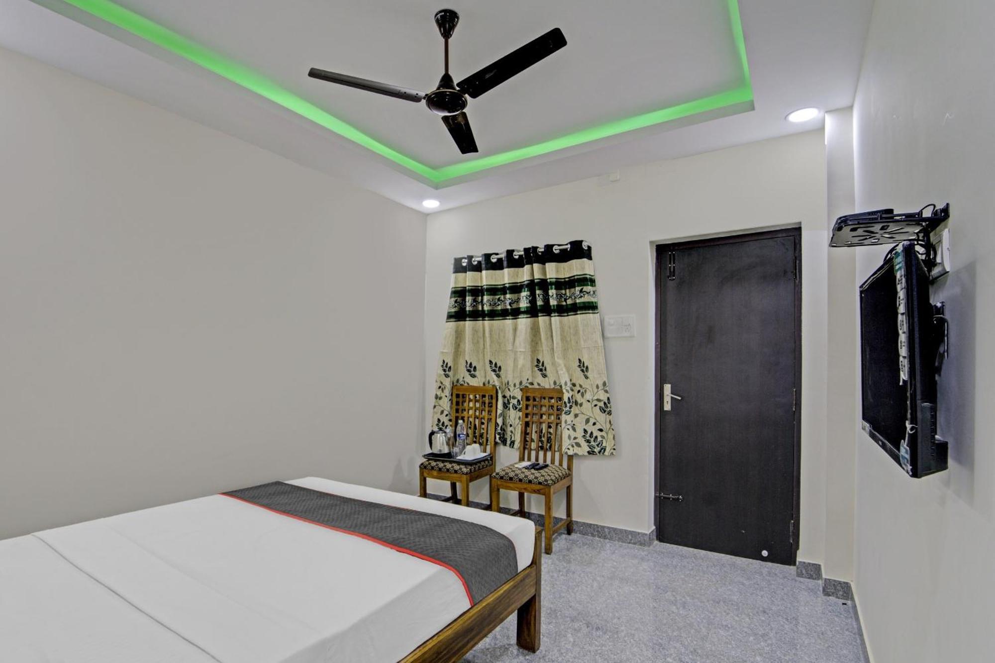 Townhouse 1096 Hotel Redfox Nungambakkam Chennai Eksteriør billede