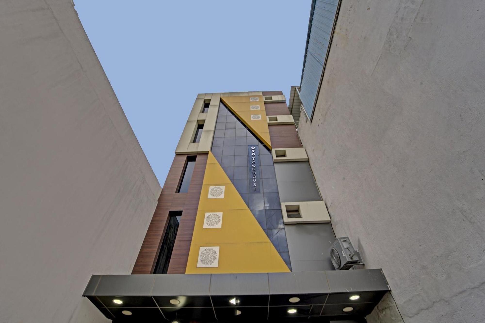 Townhouse 1096 Hotel Redfox Nungambakkam Chennai Eksteriør billede